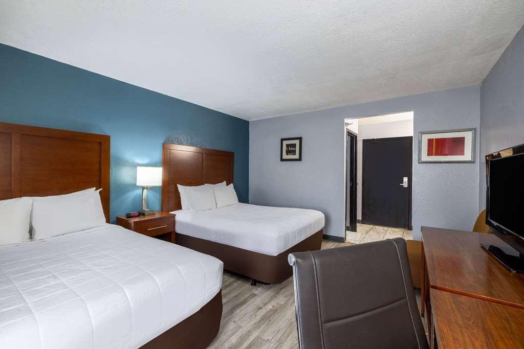 Travelodge By Wyndham Brooklyn Center Pokój zdjęcie