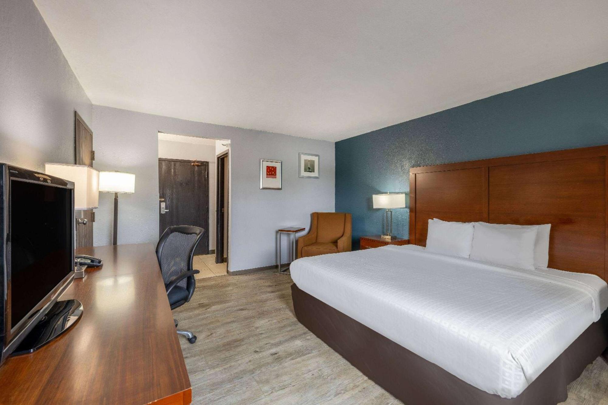 Travelodge By Wyndham Brooklyn Center Zewnętrze zdjęcie