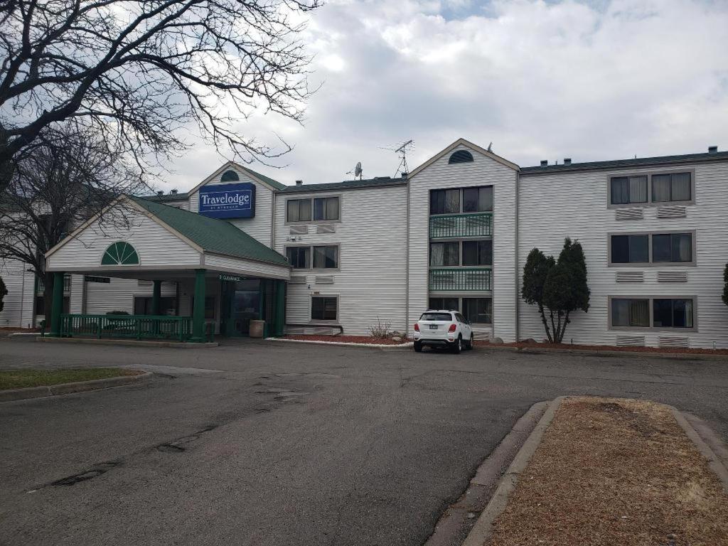 Travelodge By Wyndham Brooklyn Center Zewnętrze zdjęcie