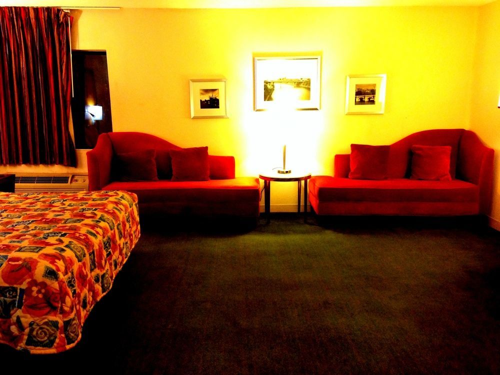 Travelodge By Wyndham Brooklyn Center Zewnętrze zdjęcie